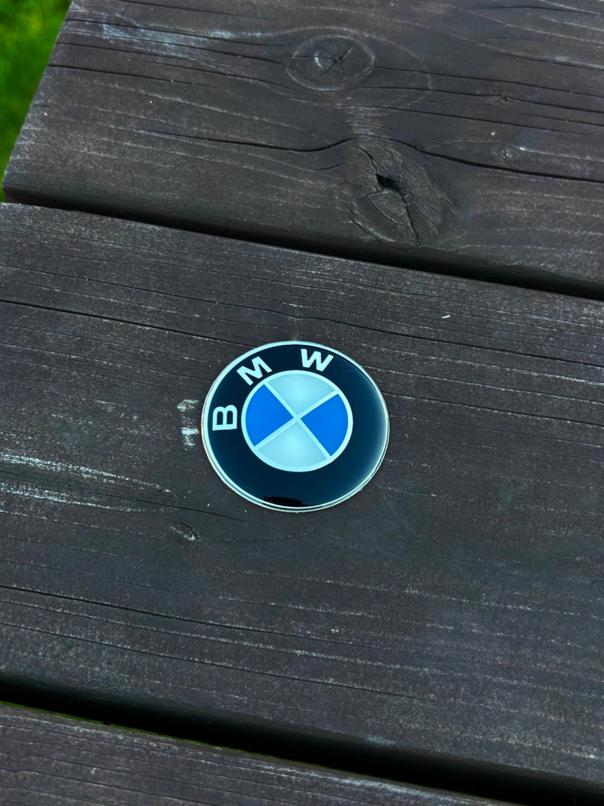 BMW steering wheel sticker — Classic blue & white, 45 mm